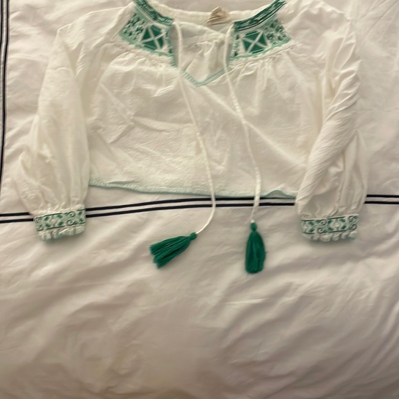 Green and white crop top - Picture 1 of 1